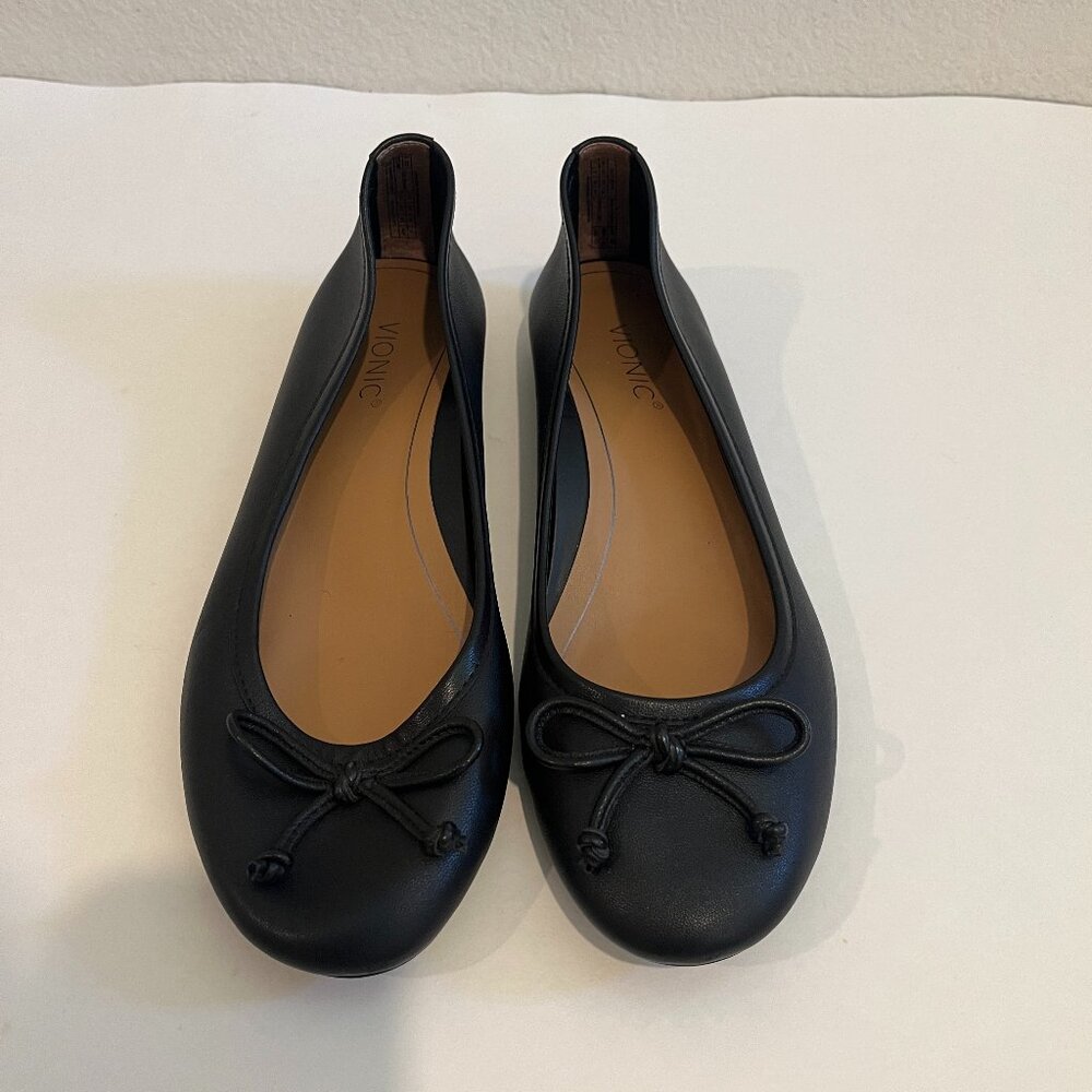 Vionic Women's Black Jewel Callisto Ballet Flat